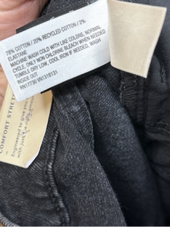 Universal Thread Black High-Rise Flare Jeans - Picture 9 of 9